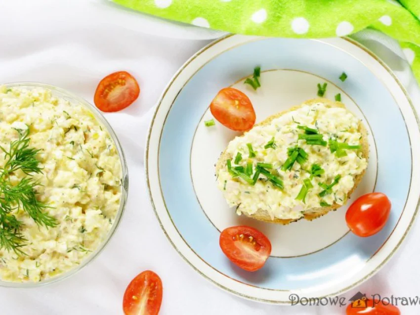 Pasta jajeczna z szynką Pasta jajeczna z szynką