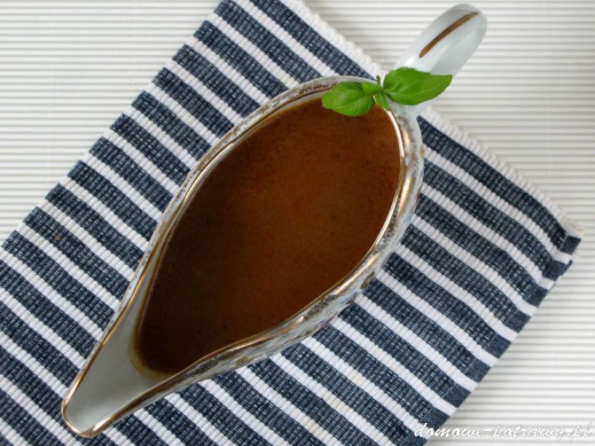 Sos pieczeniowy ciemny Sos pieczeniowy ciemny