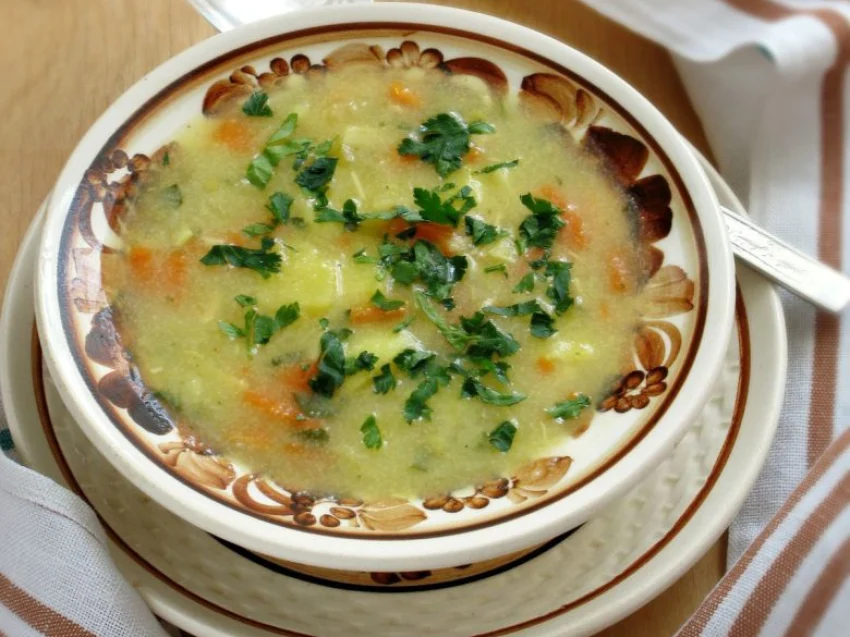 Zupa grysikowa (z kaszą manną) Zupa grysikowa (z kaszą manną)