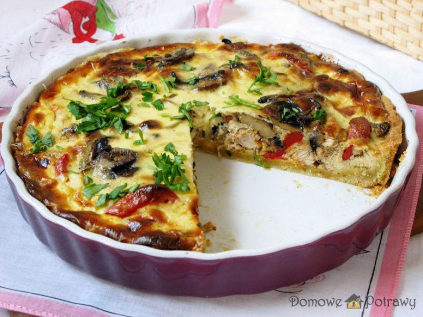 Tarta z kurczakiem i pieczarkami Tarta z kurczakiem i pieczarkami