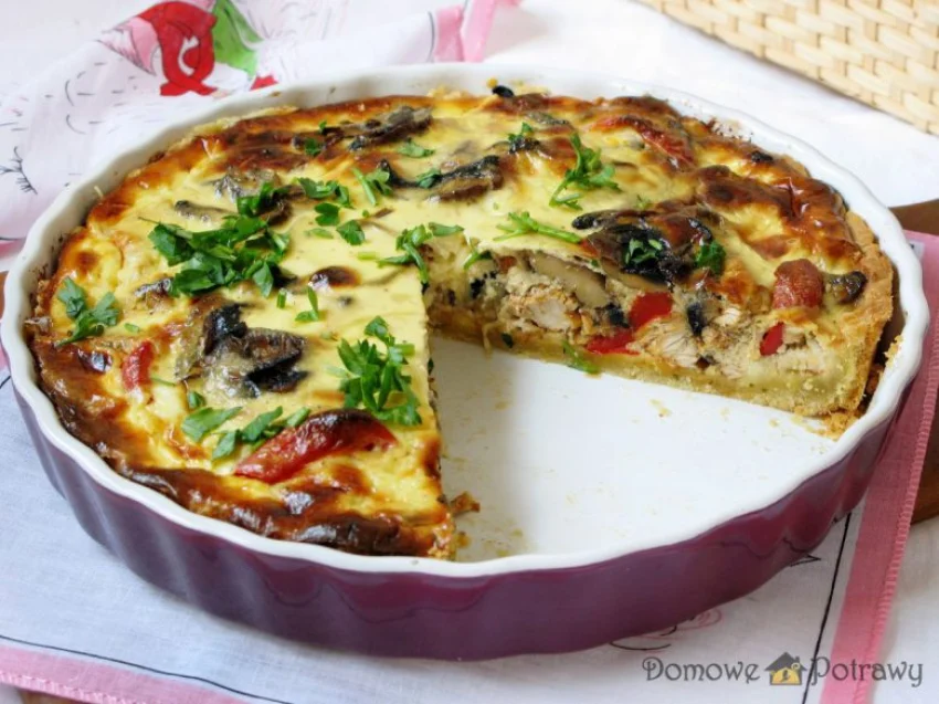 Tarta z kurczakiem i pieczarkami Tarta z kurczakiem i pieczarkami
