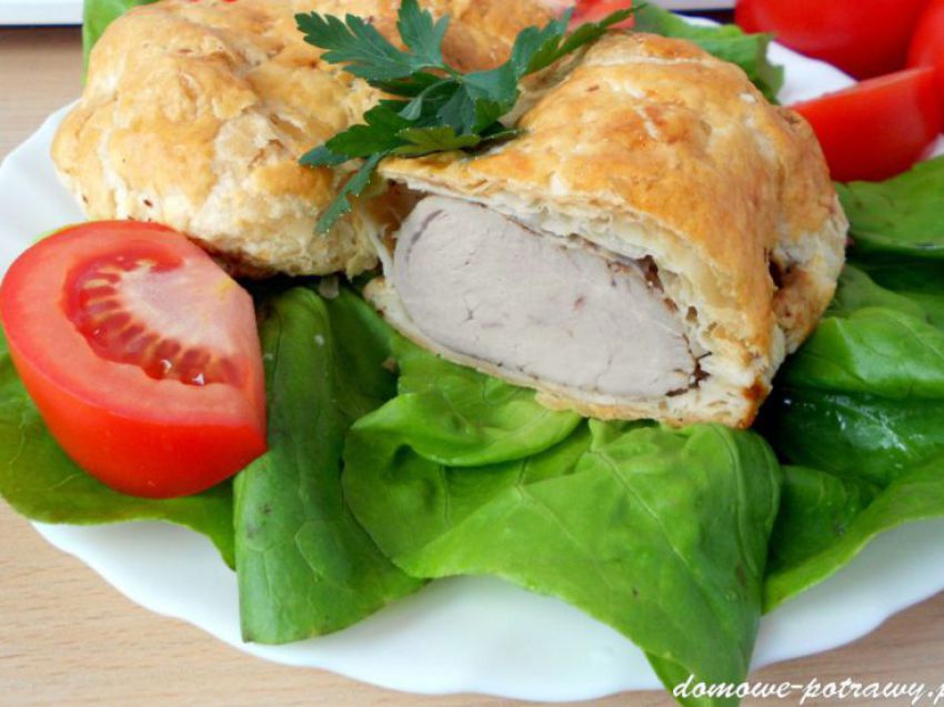 Polędwiczki wieprzowe w cieście francuskim Polędwiczki wieprzowe w cieście francuskim