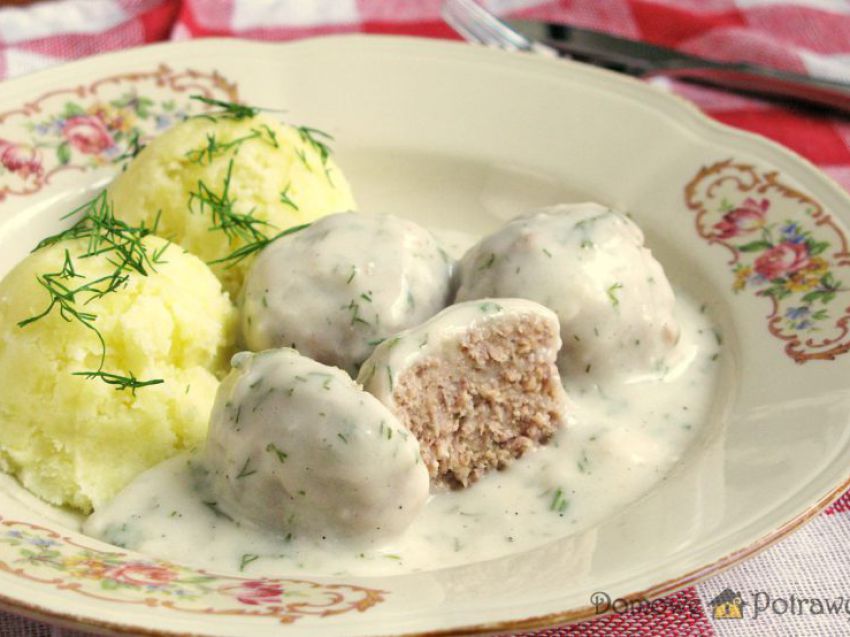 Pulpeciki w sosie koperkowym Pulpeciki w sosie koperkowym