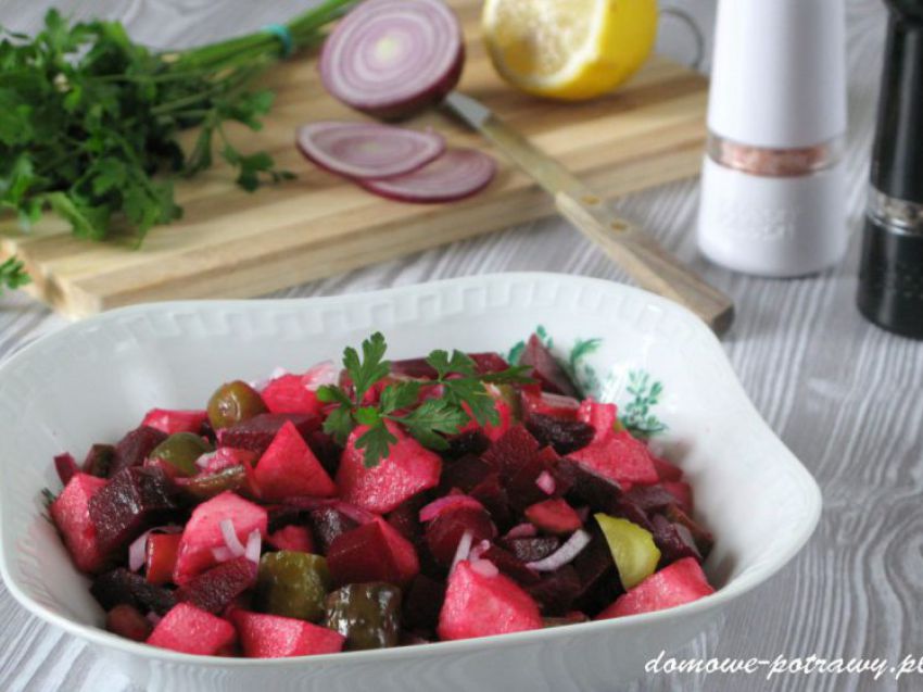 Surówka z buraka i ogórka kiszonego Surówka z buraka i ogórka kiszonego