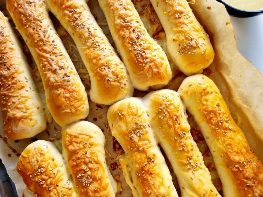 Parówki w cieście drożdżowym Parówki w cieście drożdżowym