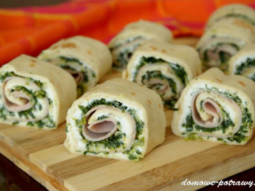 Mini tortille ze szpinakiem, szynką i ricottą Mini tortille ze szpinakiem, szynką i ricottą