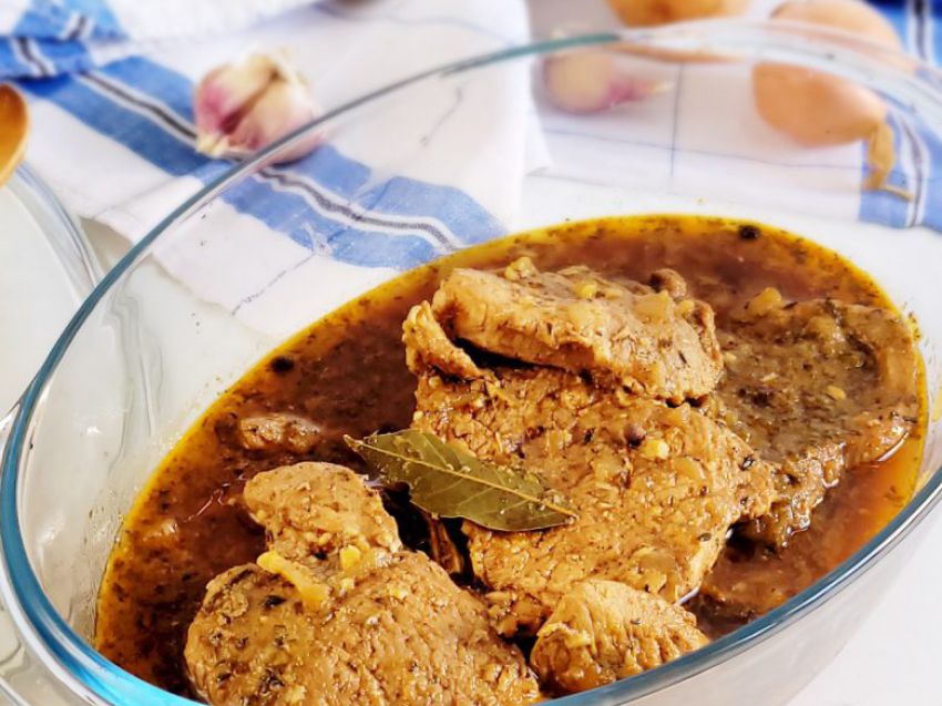 Szynka pieczona w piekarniku Szynka pieczona w piekarniku