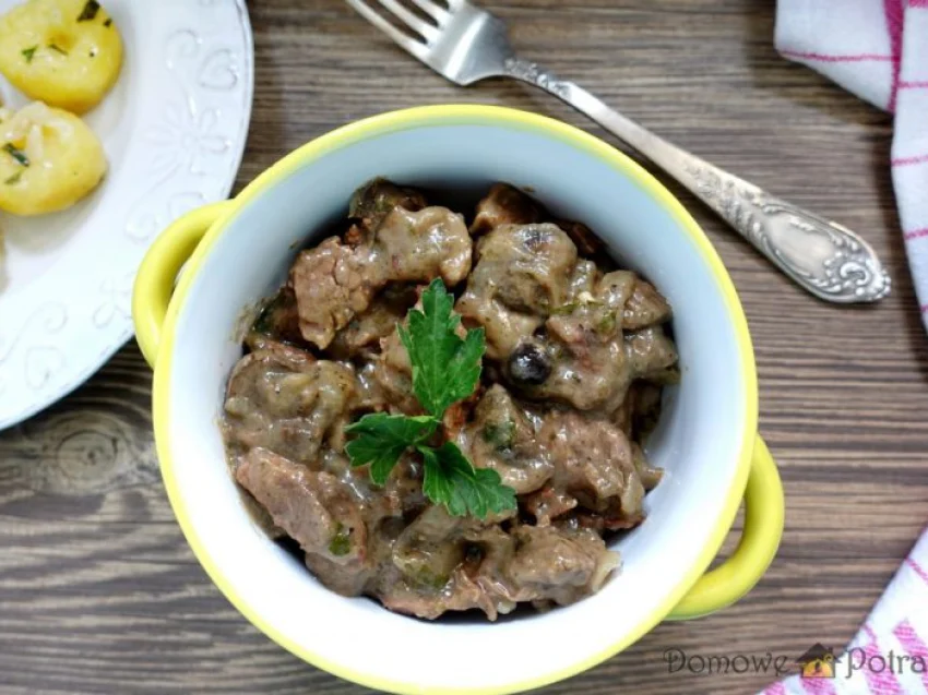 Gulasz boeuf strogonow tradycyjny Gulasz boeuf strogonow tradycyjny
