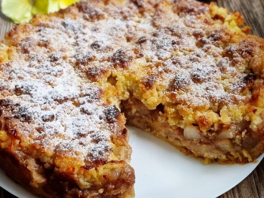 Szarlotka ze smażonymi jabłkami i galaretką Szarlotka ze smażonymi jabłkami i galaretką