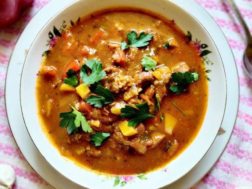 Zupa gulaszowa Zupa gulaszowa