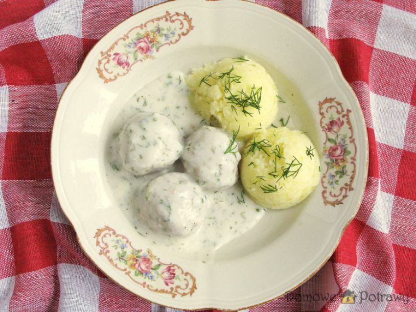 Pulpeciki w sosie koperkowym Pulpeciki w sosie koperkowym