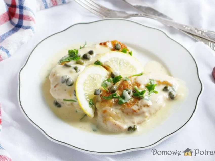 Kurczak piccata - z kaparami w sosie śmietanowym Kurczak piccata - z kaparami w sosie śmietanowym