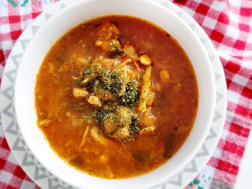 Zupa gulaszowa z kurczakiem Zupa gulaszowa z kurczakiem