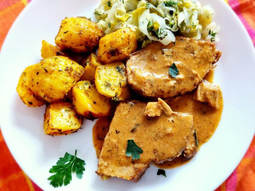 Bitki z szynki w sosie własnym Bitki z szynki w sosie własnym