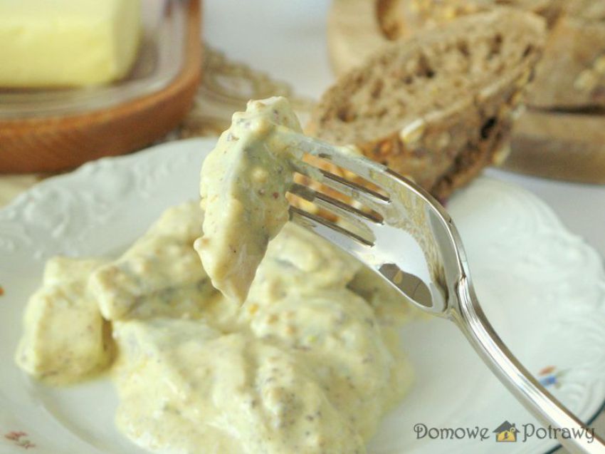 Śledzie w sosie musztardowym Śledzie w sosie musztardowym