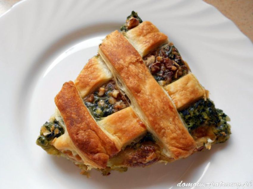 Tarta ze szpinakiem na cieście francuskim Tarta ze szpinakiem na cieście francuskim