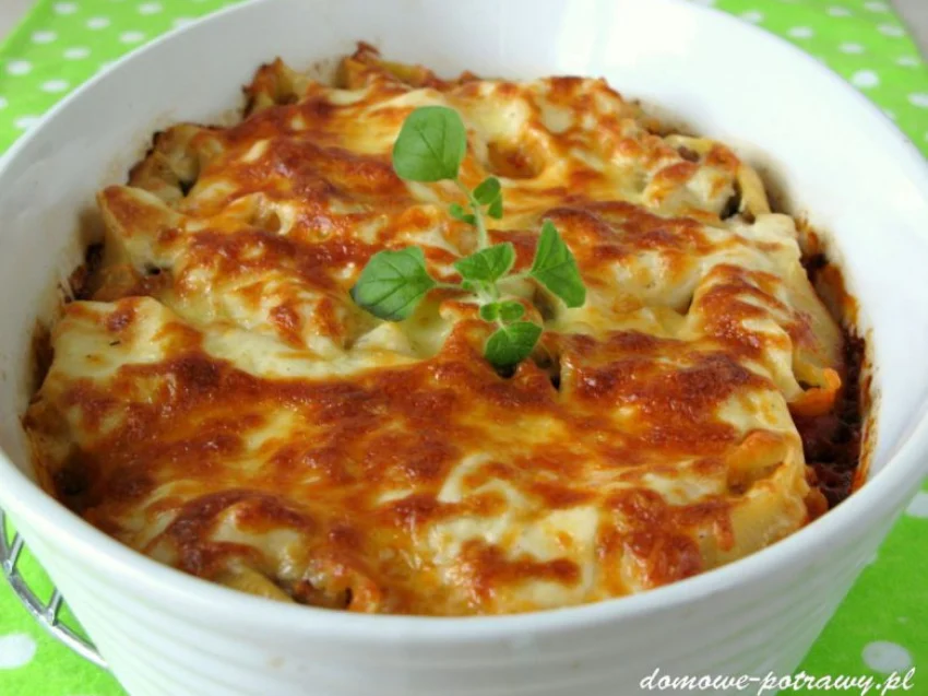 Muszle makaronowe nadziewane mięsem mielonym Muszle makaronowe nadziewane mięsem mielonym