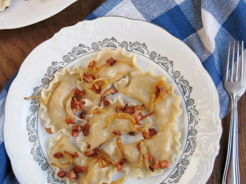 Pierogi z pasztetową Pierogi z pasztetową