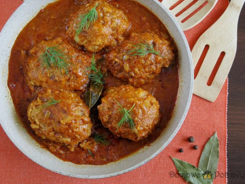 Gołąbki bez zawijania w sosie pomidorowym Gołąbki bez zawijania w sosie pomidorowym