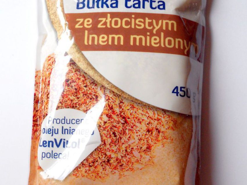 Bułka tarta ze złocistym lnem mielonym Bułka tarta ze złocistym lnem mielonym
