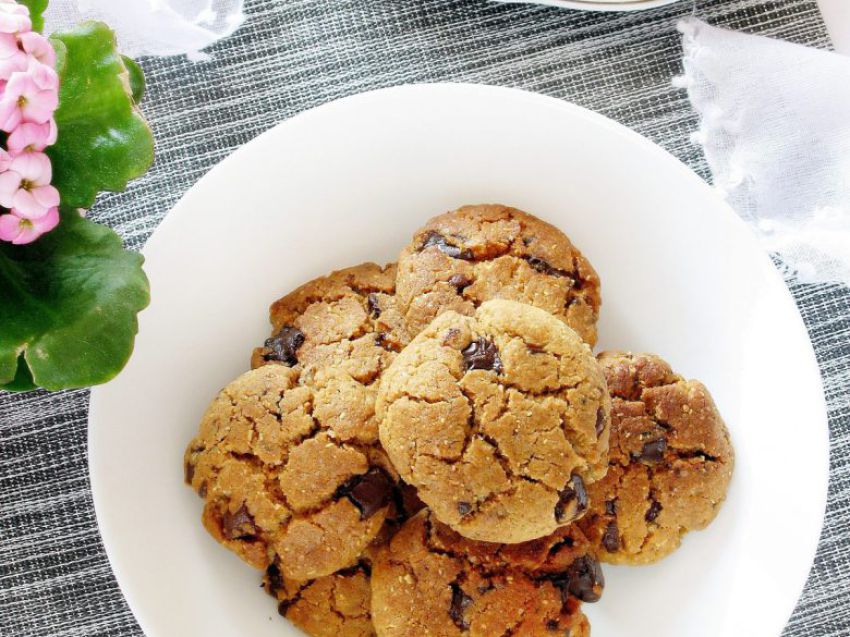 Ciasteczka z masłem orzechowym i czekoladą Ciasteczka z masłem orzechowym i czekoladą