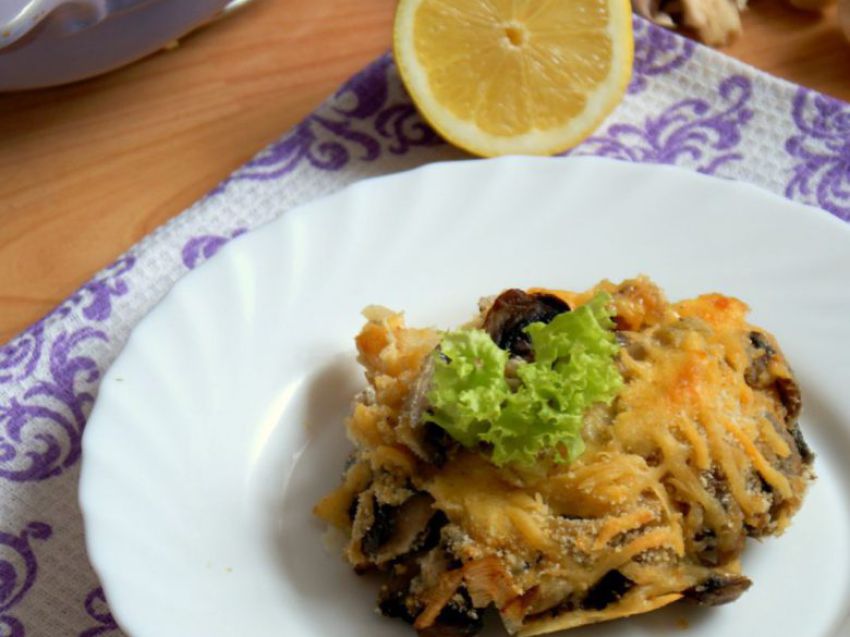 Ryba zapiekana z pieczarkami i porem Ryba zapiekana z pieczarkami i porem