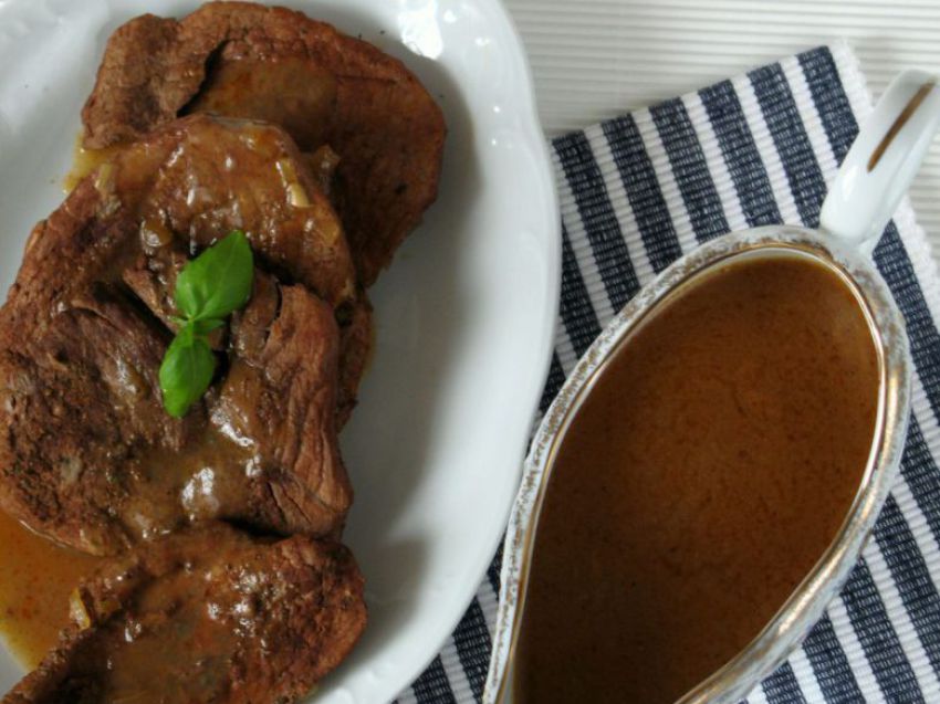 Sos pieczeniowy ciemny Sos pieczeniowy ciemny