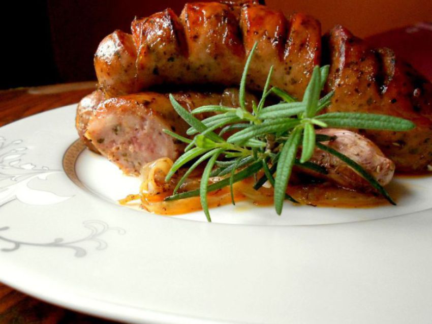 Pieczona biała kiełbasa palce lizać! Pieczona biała kiełbasa palce lizać!