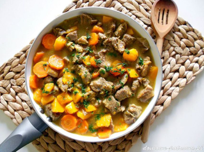 Gulasz wieprzowy z dynią Gulasz wieprzowy z dynią