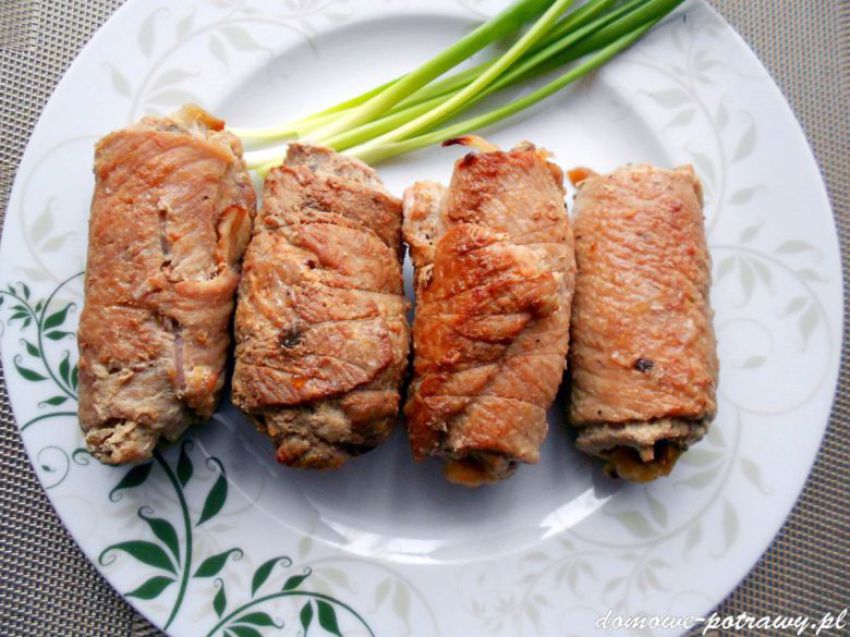 Roladki schabowe z pieczarkami i serem Roladki schabowe z pieczarkami i serem