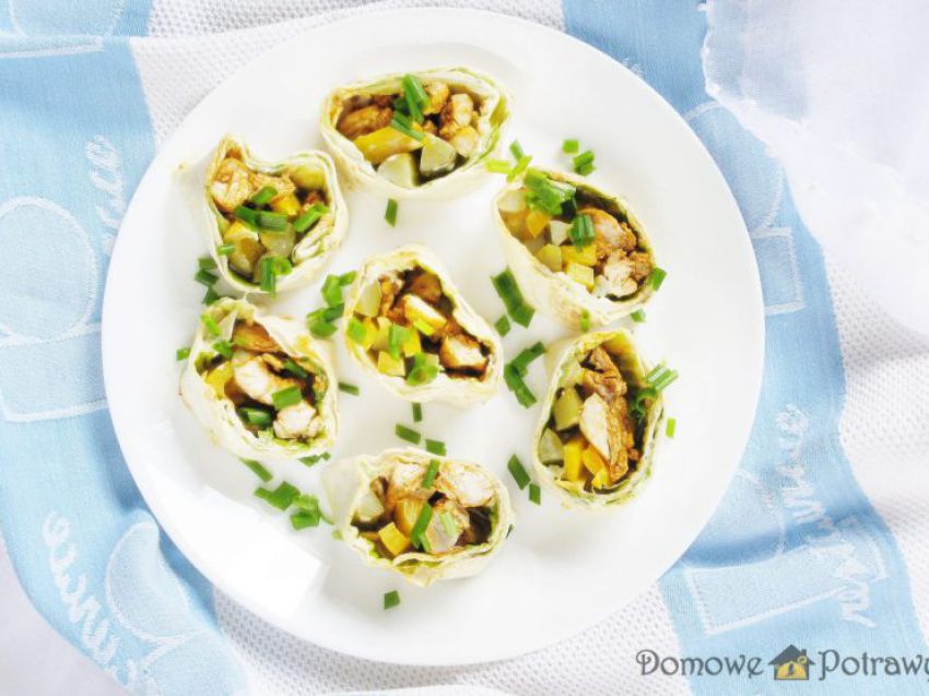 Roladki z tortilli z kurczakiem Roladki z tortilli z kurczakiem