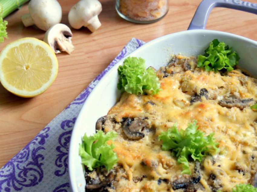 Ryba zapiekana z pieczarkami i porem Ryba zapiekana z pieczarkami i porem