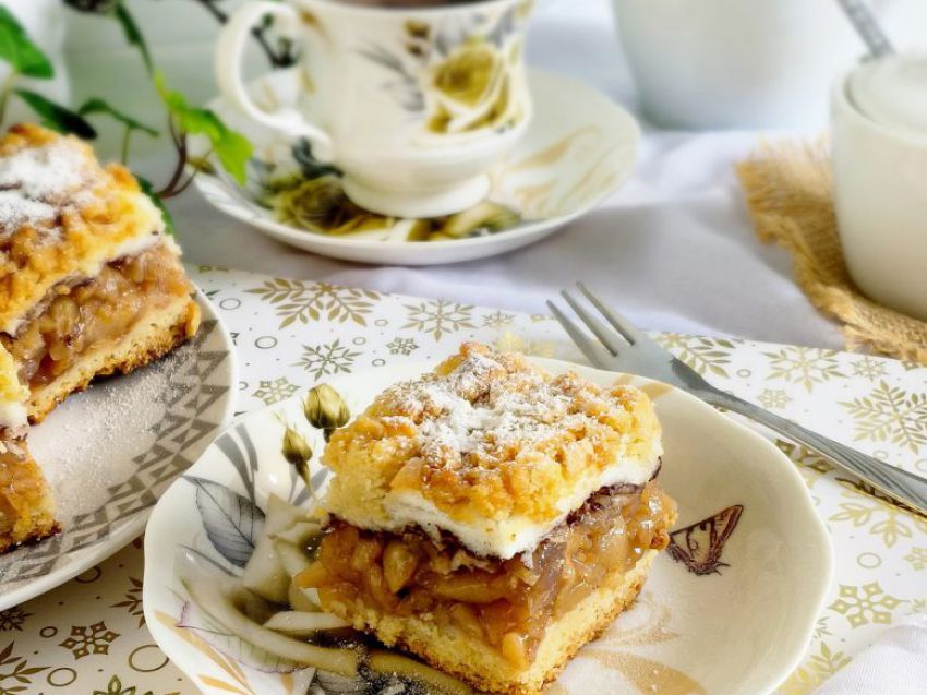 Szarlotka z kruszonką Szarlotka z kruszonką