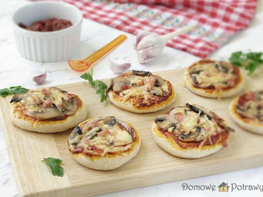 Mini pizze - pizzerinki Mini pizze - pizzerinki
