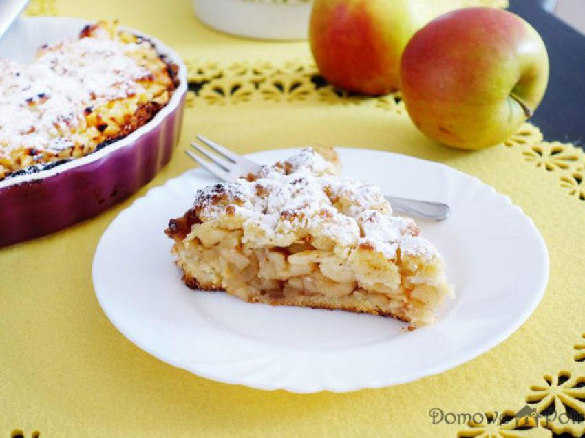 Prosta tarta z jabłkami i kruszonką Prosta tarta z jabłkami i kruszonką