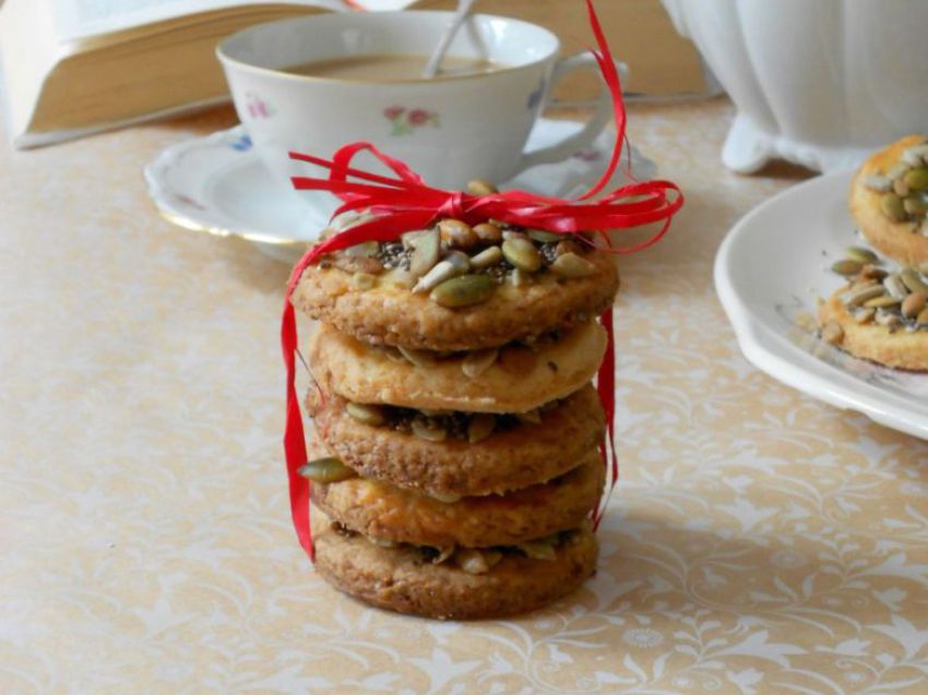 Kruche ciasteczka z dynią i słonecznikiem Kruche ciasteczka z dynią i słonecznikiem