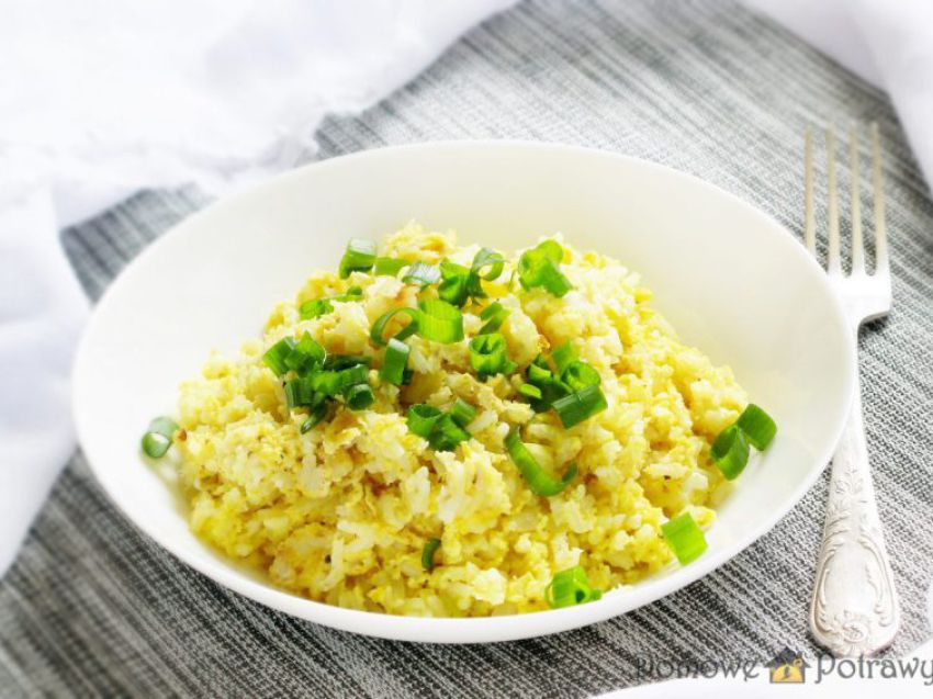 Ryż smażony z jajkiem Ryż smażony z jajkiem