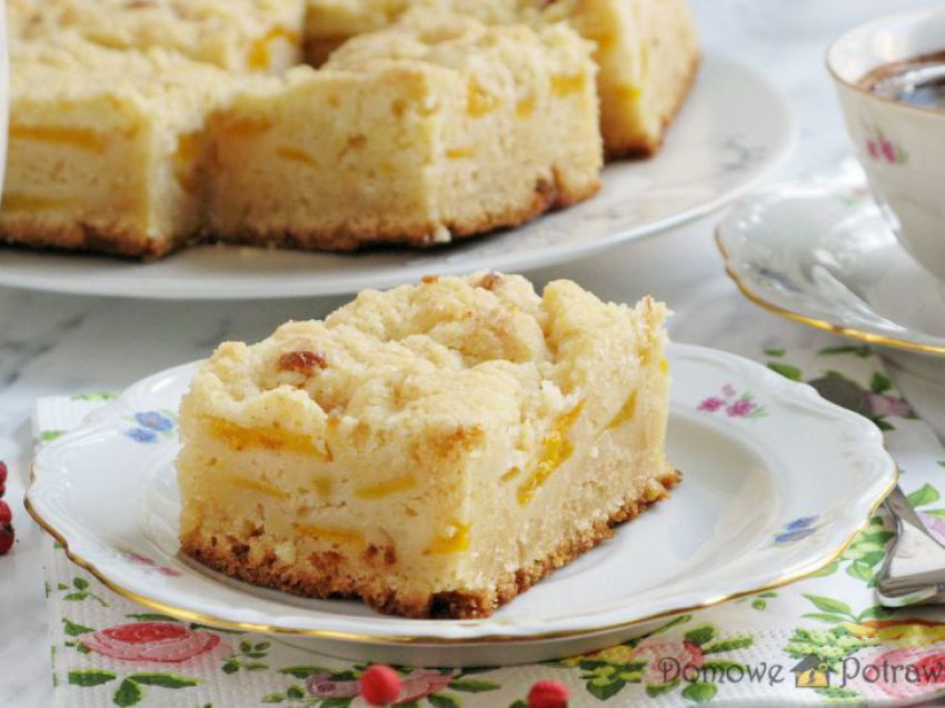 Ciasto z maślanką i owocami Ciasto z maślanką i owocami