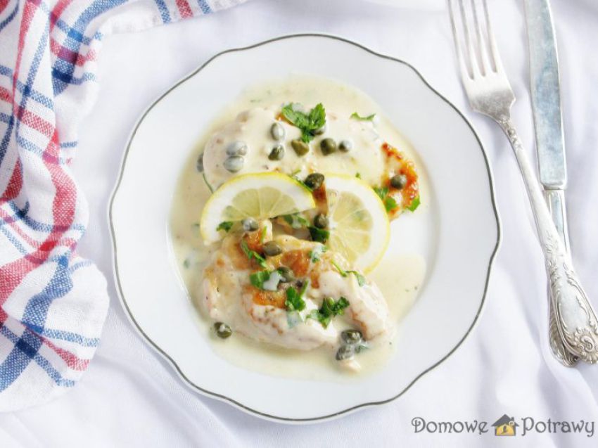 Kurczak piccata - z kaparami w sosie śmietanowym Kurczak piccata - z kaparami w sosie śmietanowym