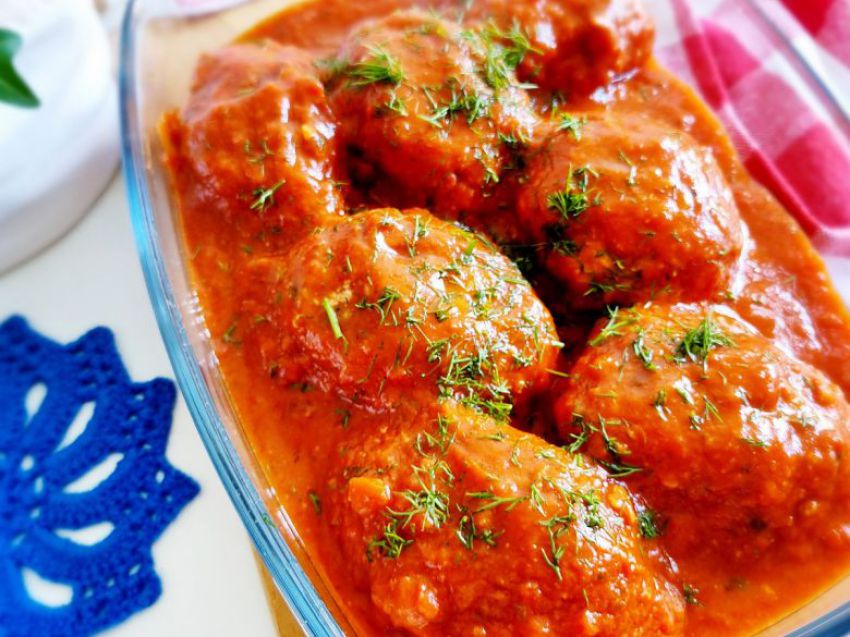 Gołąbki bez zawijania z młodą kapustą Gołąbki bez zawijania z młodą kapustą