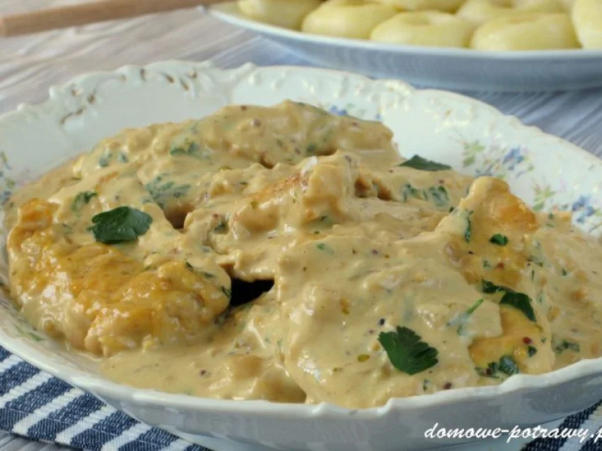 Eskalopki z indyka w sosie musztardowym Eskalopki z indyka w sosie musztardowym