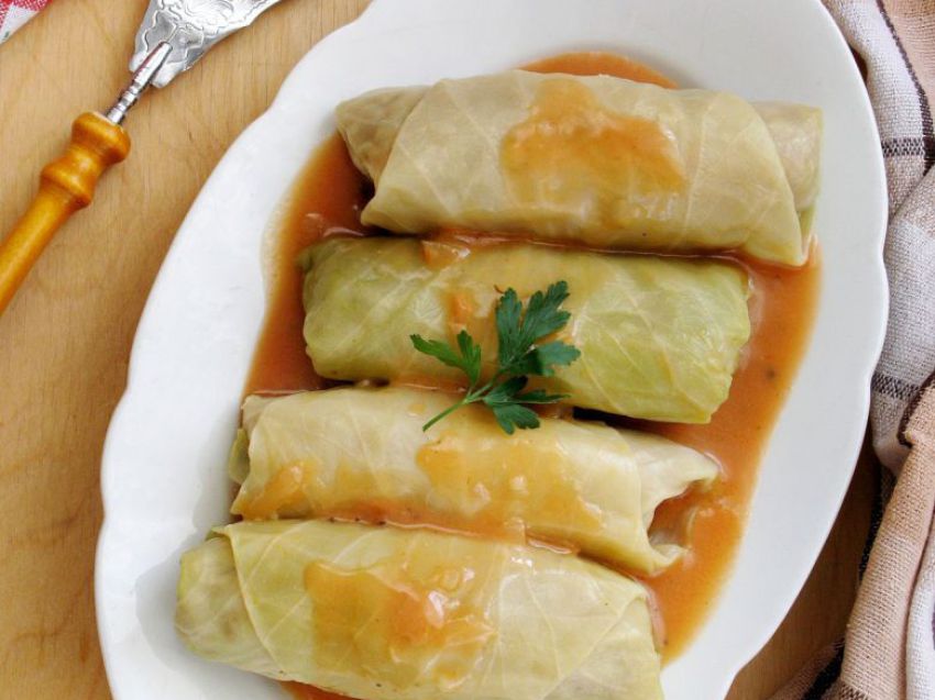 Gołąbki w sosie pomidorowym Gołąbki w sosie pomidorowym