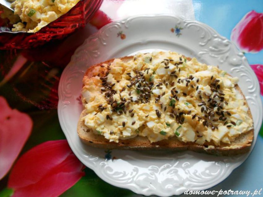 Pasta jajeczna z olejem lnianym Pasta jajeczna z olejem lnianym