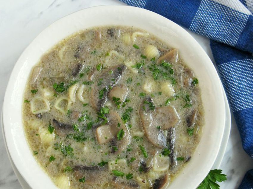 Zupa pieczarkowa Zupa pieczarkowa