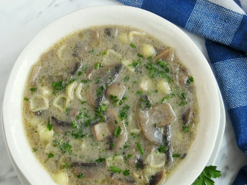 Zupa pieczarkowa Zupa pieczarkowa