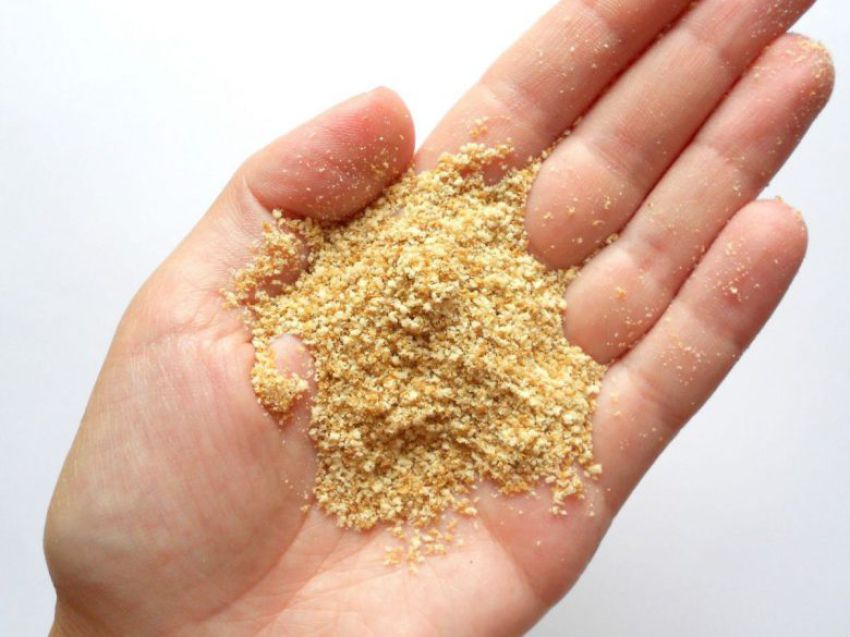 Bułka tarta ze złocistym lnem mielonym Bułka tarta ze złocistym lnem mielonym