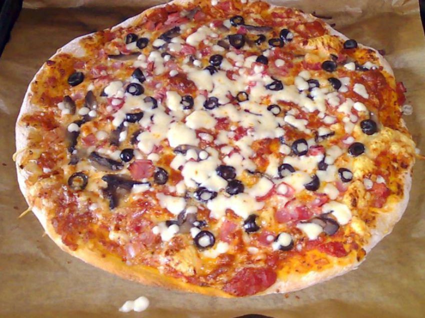 Pizza tradycyjna Pizza tradycyjna