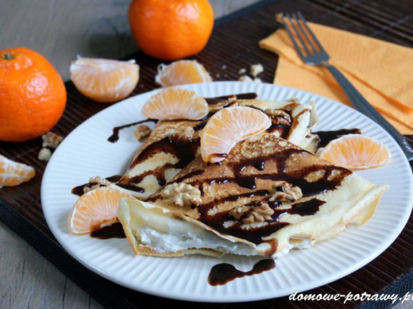 Naleśniki z serem i orzechami Naleśniki z serem i orzechami