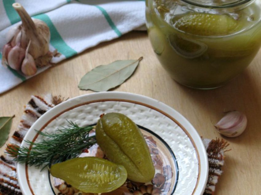 Domowe ogórki kiszone Domowe ogórki kiszone
