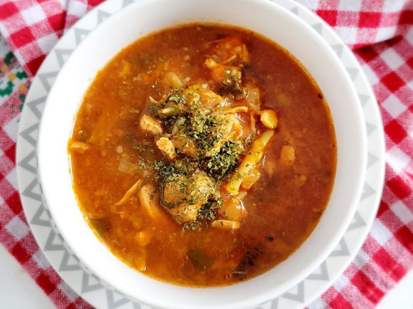 Zupa gulaszowa z kurczakiem Zupa gulaszowa z kurczakiem